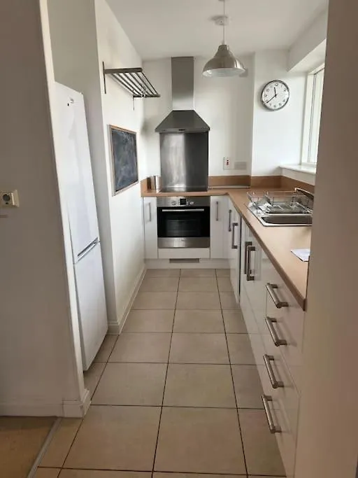 Cosy Apartment Cardiff Bay 5 Mins To Centre United Kingdom