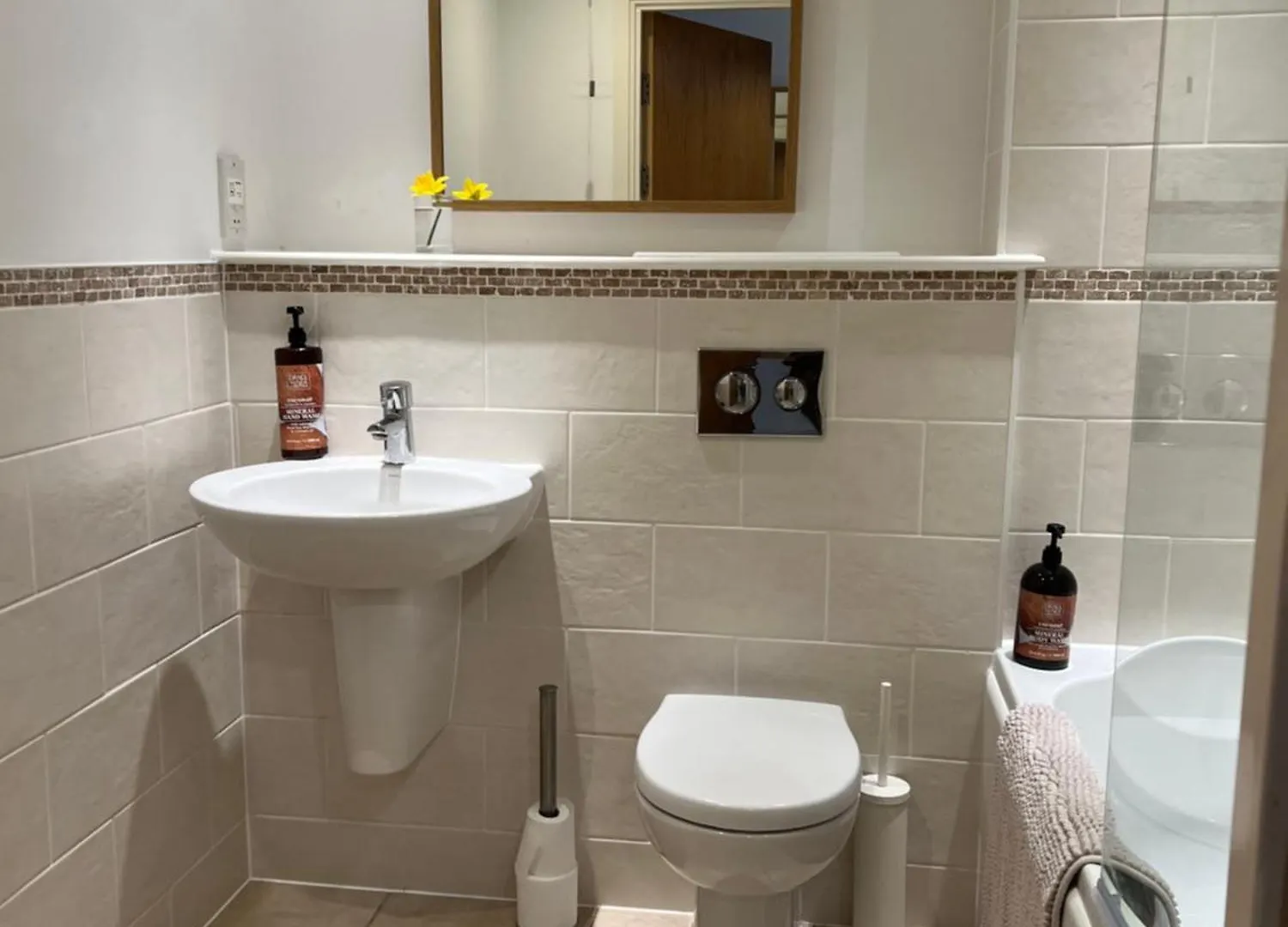 Cosy Apartment Cardiff Bay 5 Mins To Centre 0*,