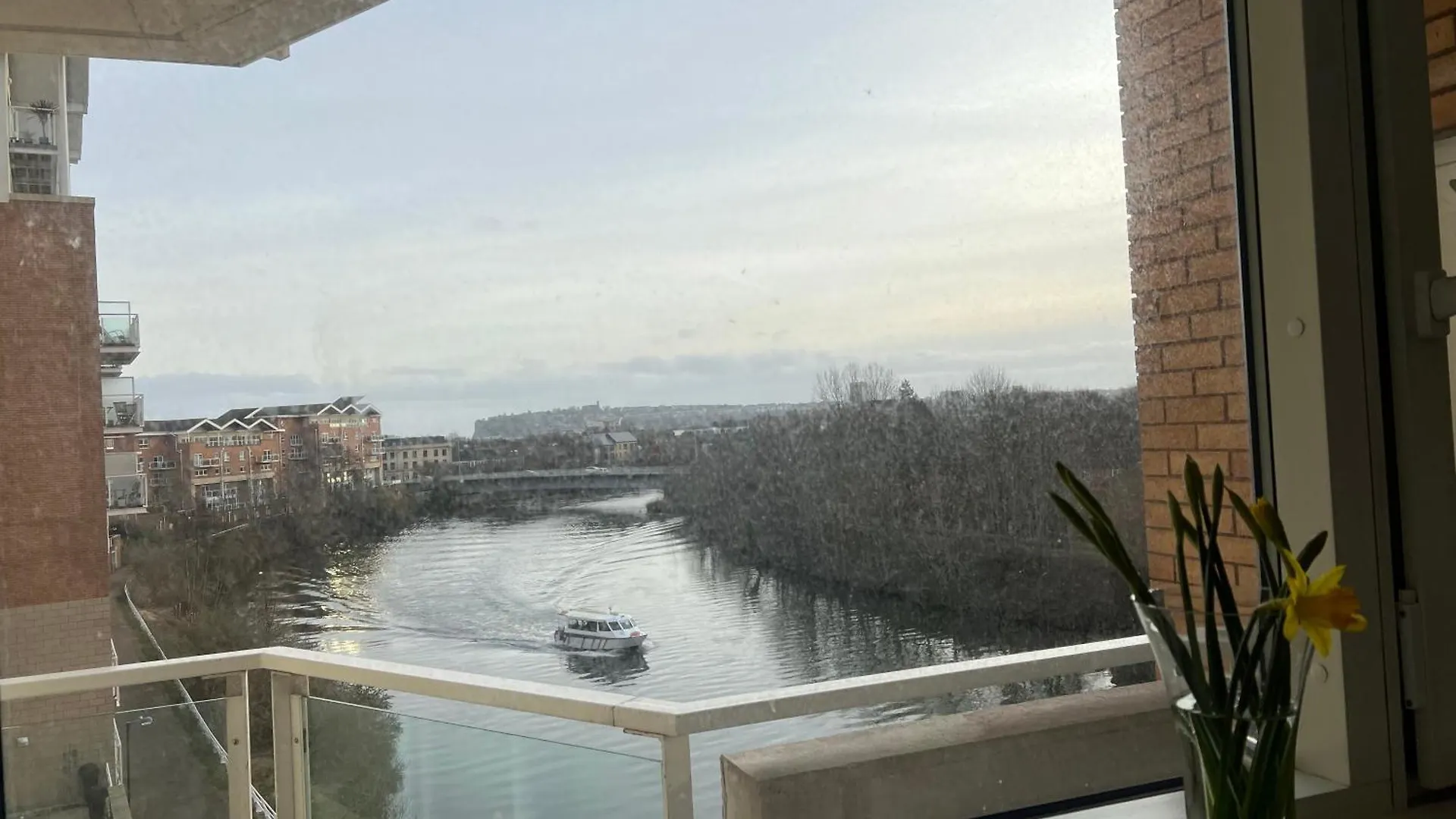 Cosy Apartment Cardiff Bay 5 Mins To Centre